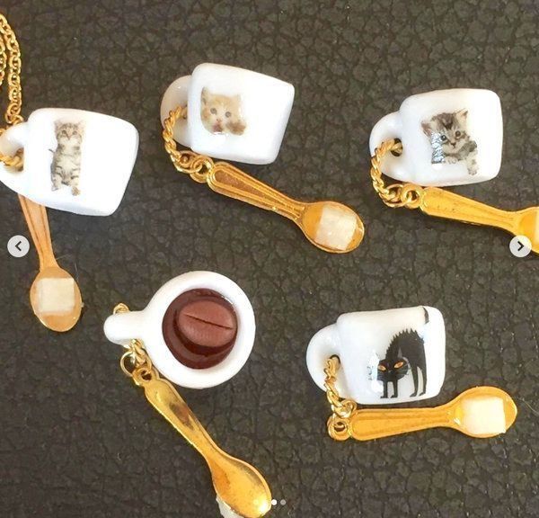 猫モチーフのアクセサリー
