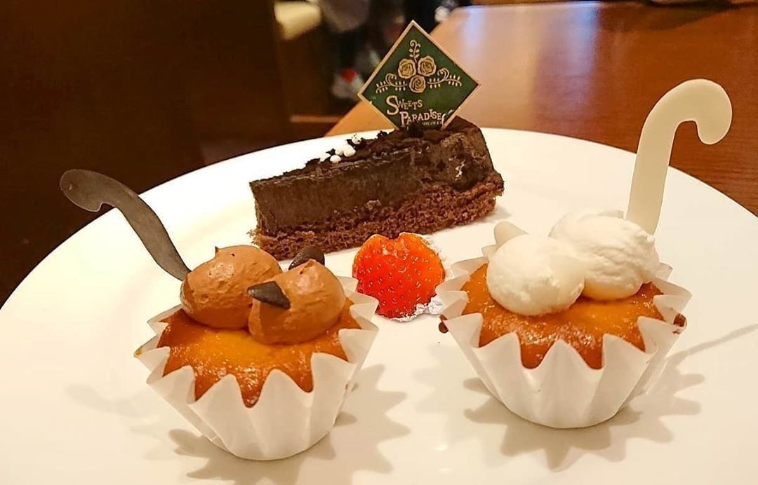 猫のカップケーキ