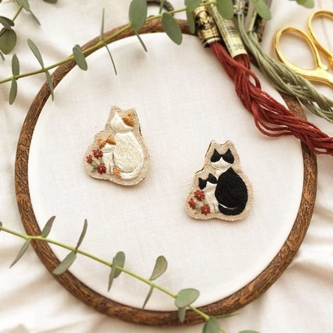 インスタで発見 ほっこり可愛い猫の刺繍グッズに癒される ねこのきもちweb Magazine インスタで発見 ほっこり可愛い猫の刺繍グッズに癒される ねこのきもちweb Magazine