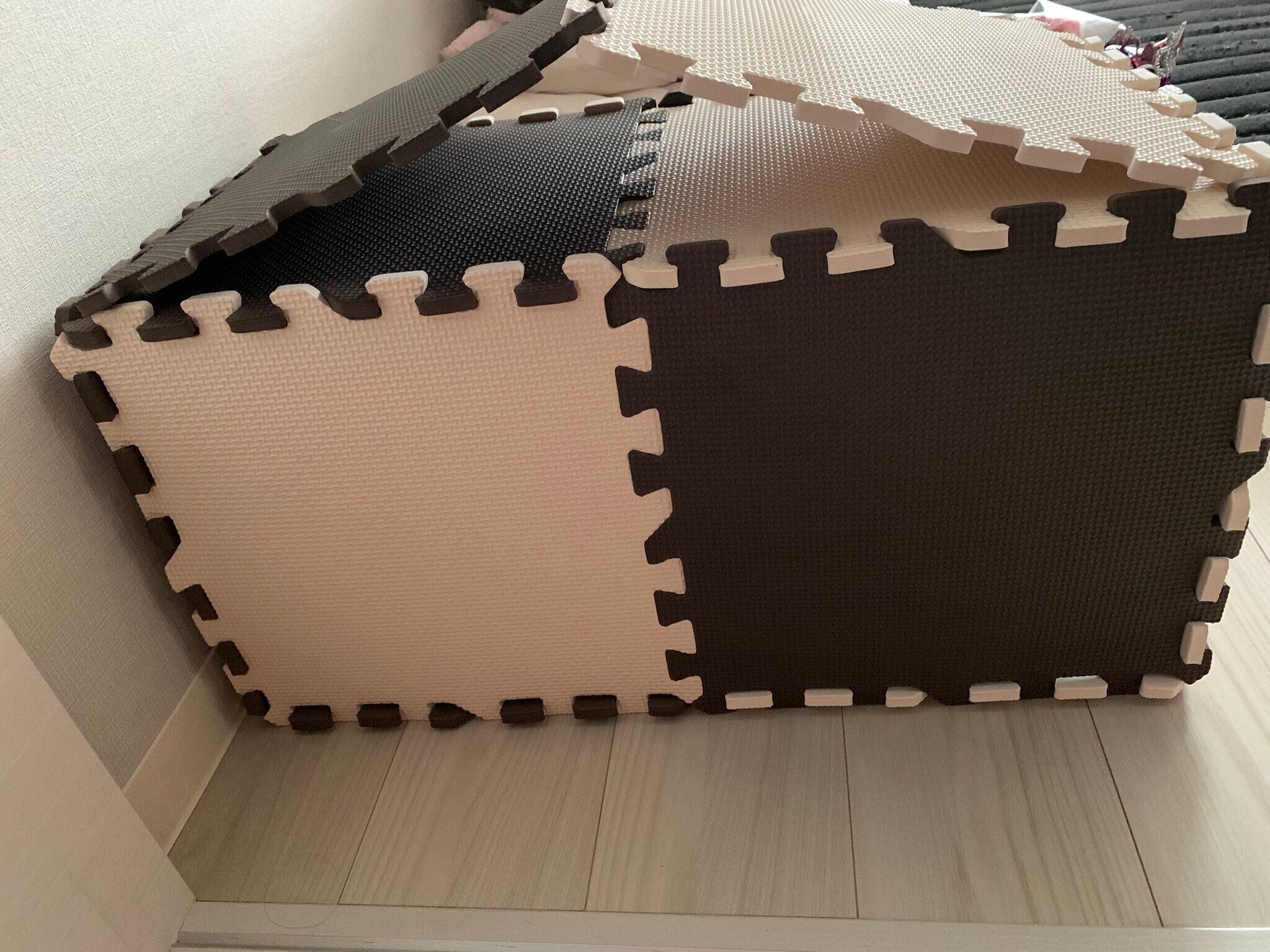 猫ハウスの屋根