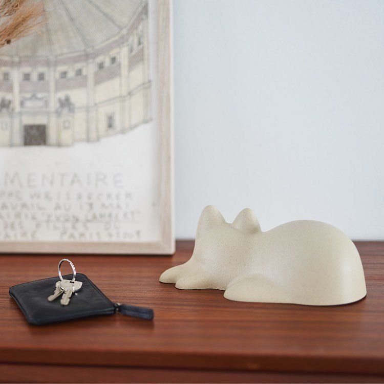 オブジェとして楽しむネコカップ