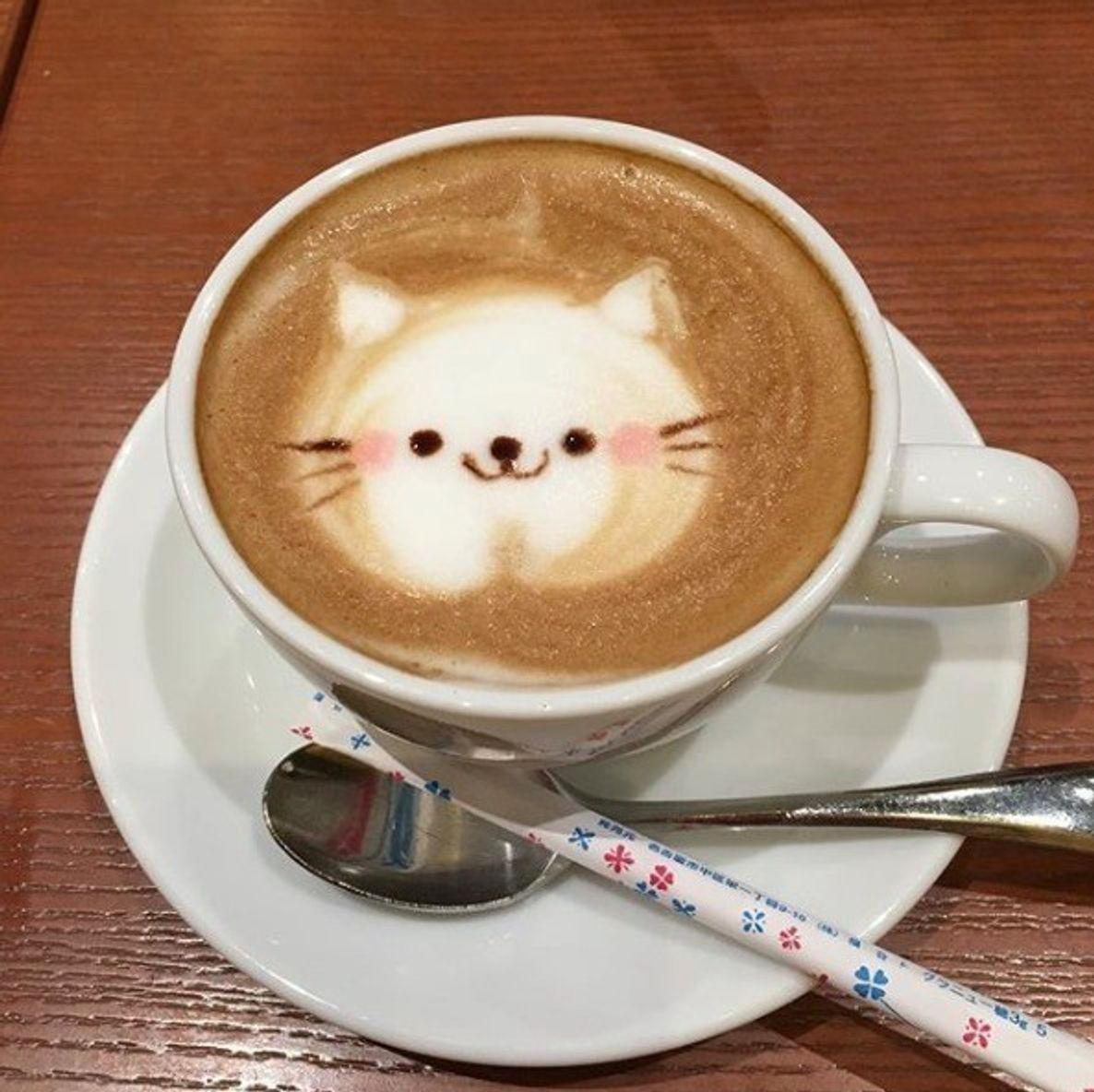 一杯で幸せな気分に おいしくキュートな 猫ラテアート に注目 ねこのきもちweb Magazine 一杯で幸せな気分に おいしくキュートな 猫ラテアート に注目 ねこのきもちweb Magazine