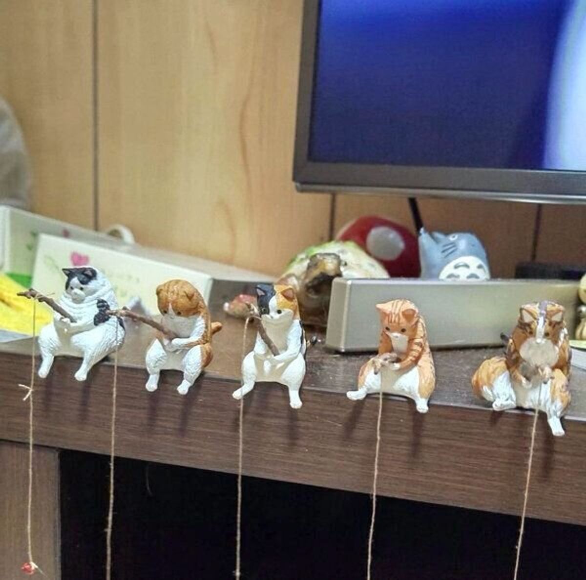 猫がいろんな場所で釣りを楽しむ カプセルトイ 釣り日和 が集めたくなる可愛さ ねこのきもちweb Magazine 猫がいろんな場所で釣りを楽しむ カプセルトイ 釣り日和 が集めたくなる可愛さ ねこのきもちweb Magazine