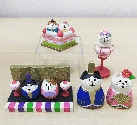 キョトン顔がキュート♡なネコ雛