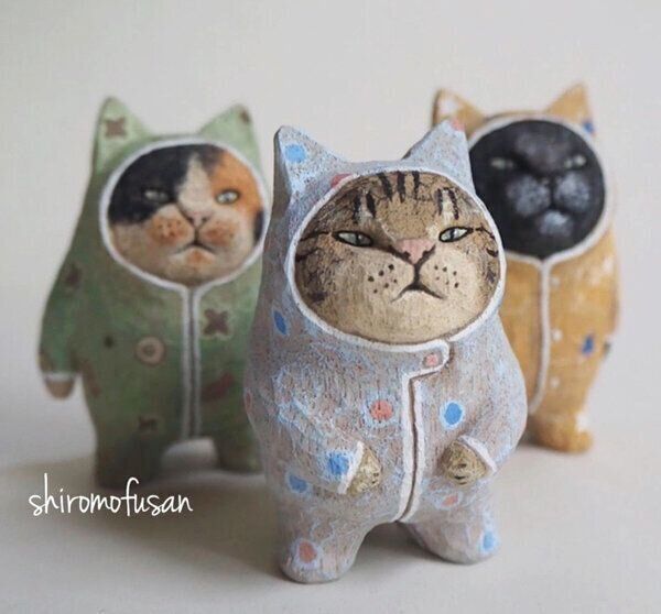 しろもふさんの木彫り猫作品