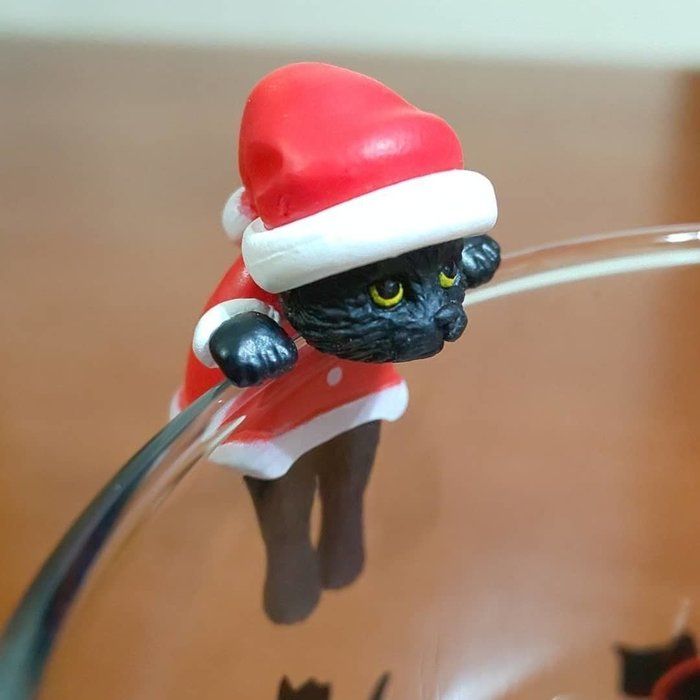 ふちねこサンタ