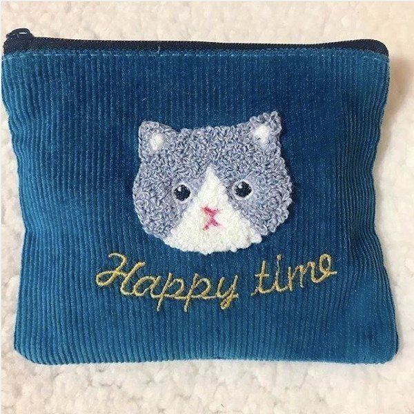 猫のポーチ