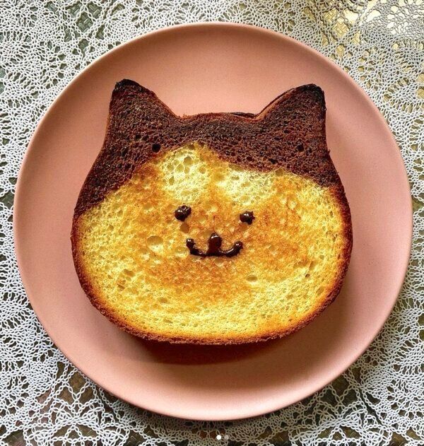 ねこねこ食パン プリン