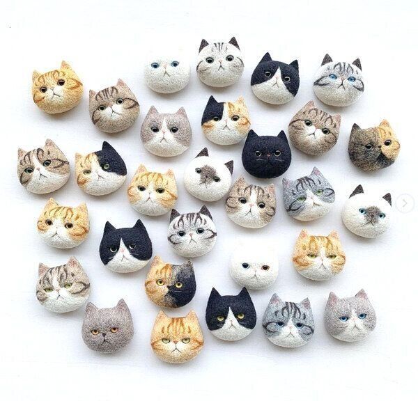 麻子さんの猫の羊毛フェルト作品