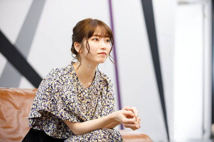 横山由依さん