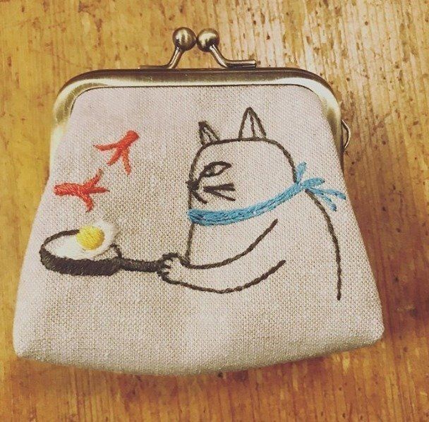 料理中の猫