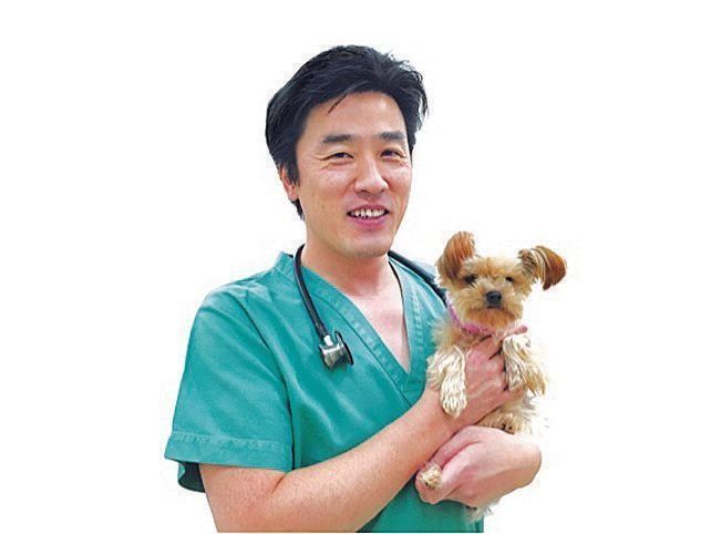 岐阜大学動物病院 神経科 神志那 弘明先生  「滑り止め床用コーティング剤は、愛犬の快適な住環境作りにおすすめです」