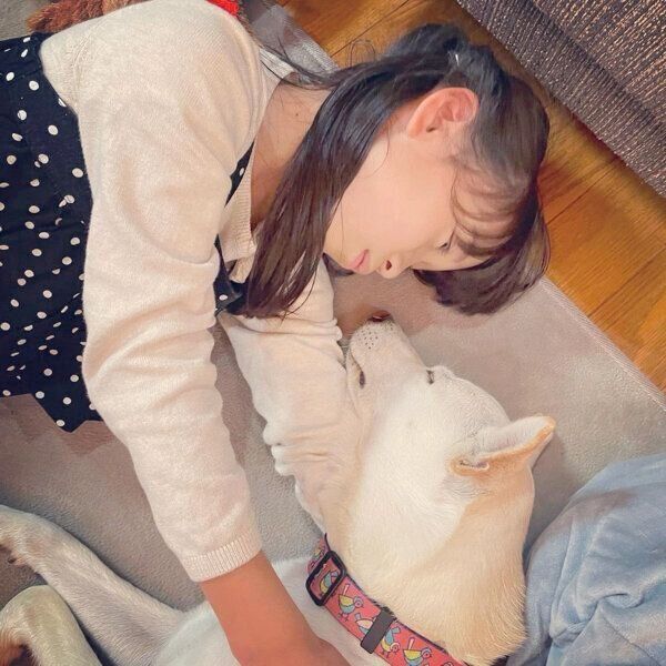 仲良くまったりする、チルちゃんと娘さん