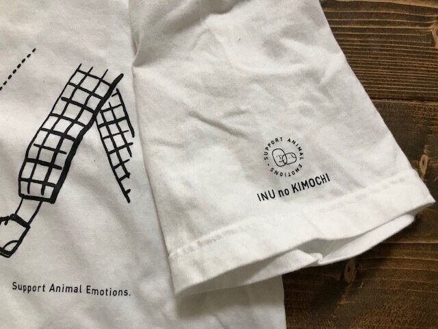 左袖にワンポイント