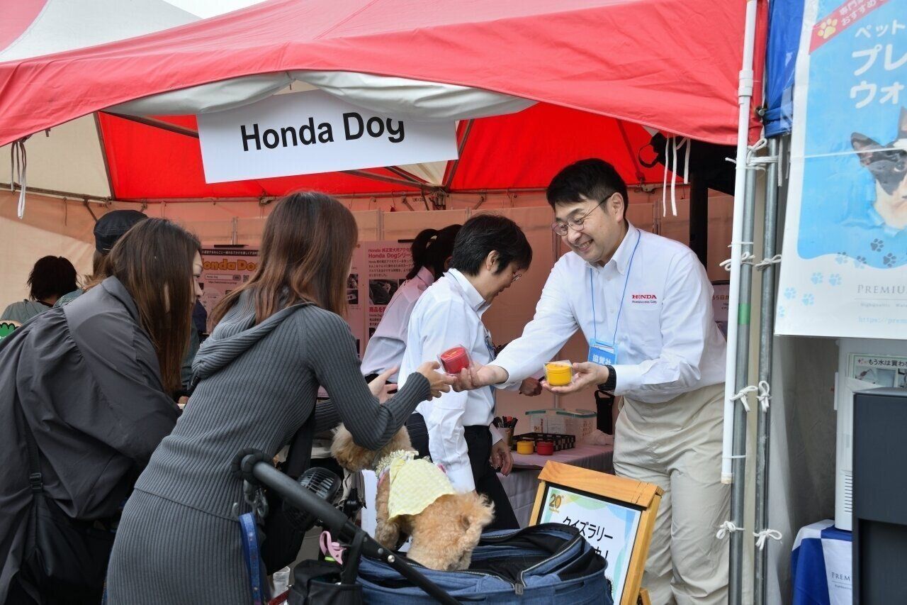 大盛況のブース