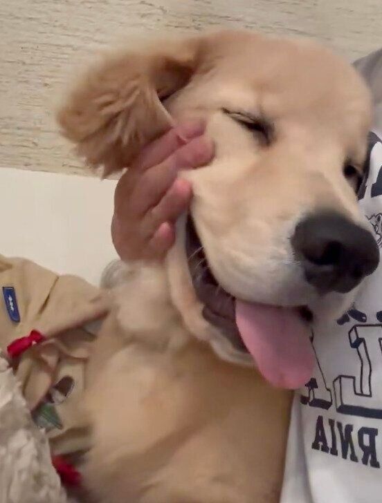 うれしそうなもずくくん