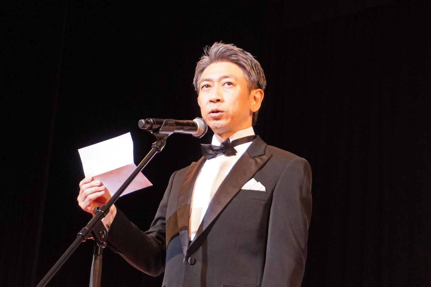 佳子様牝犬調教 PR>「真の健康」を実現した犬とブリーダー、オーナーの表彰式「2022ロイヤルカナンアワード」のレポート!犬種への理解を深められるアドバイスを聞きました!|いぬのきもちWEB MAGAZINE