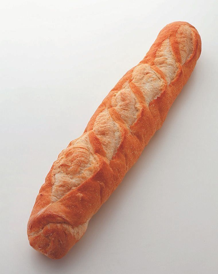 小麦アレルギーは、犬に比較的多いアレルギー。パンを与え続けることで、アレルギーを発症することがあります