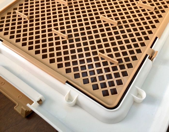 メッシュとフレームの隙間