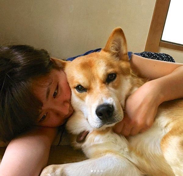 長女と寄り添う福くん