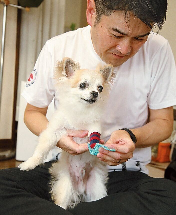 楽太郎くんのケアをするMさん