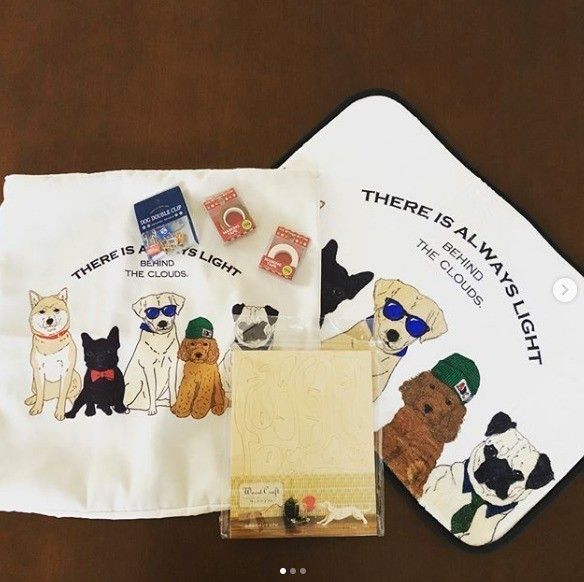 犬のクッションカバーやマットなど