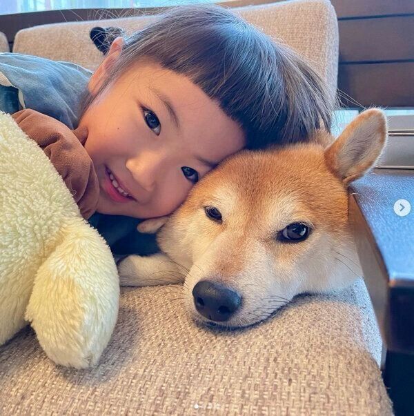 仲良しなこたろうくんと娘さん