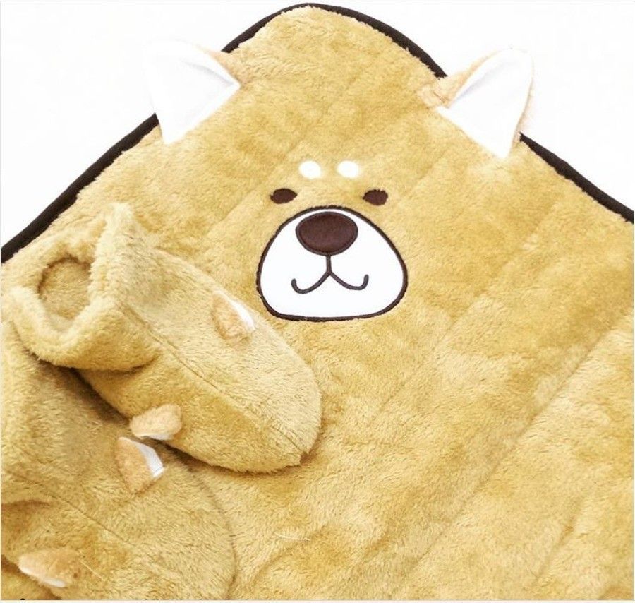 3coinsの柴犬ラグと柴犬スリッパ