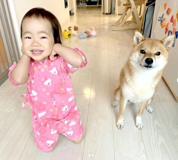 仲良しな花子ちゃんとモモ子ちゃん