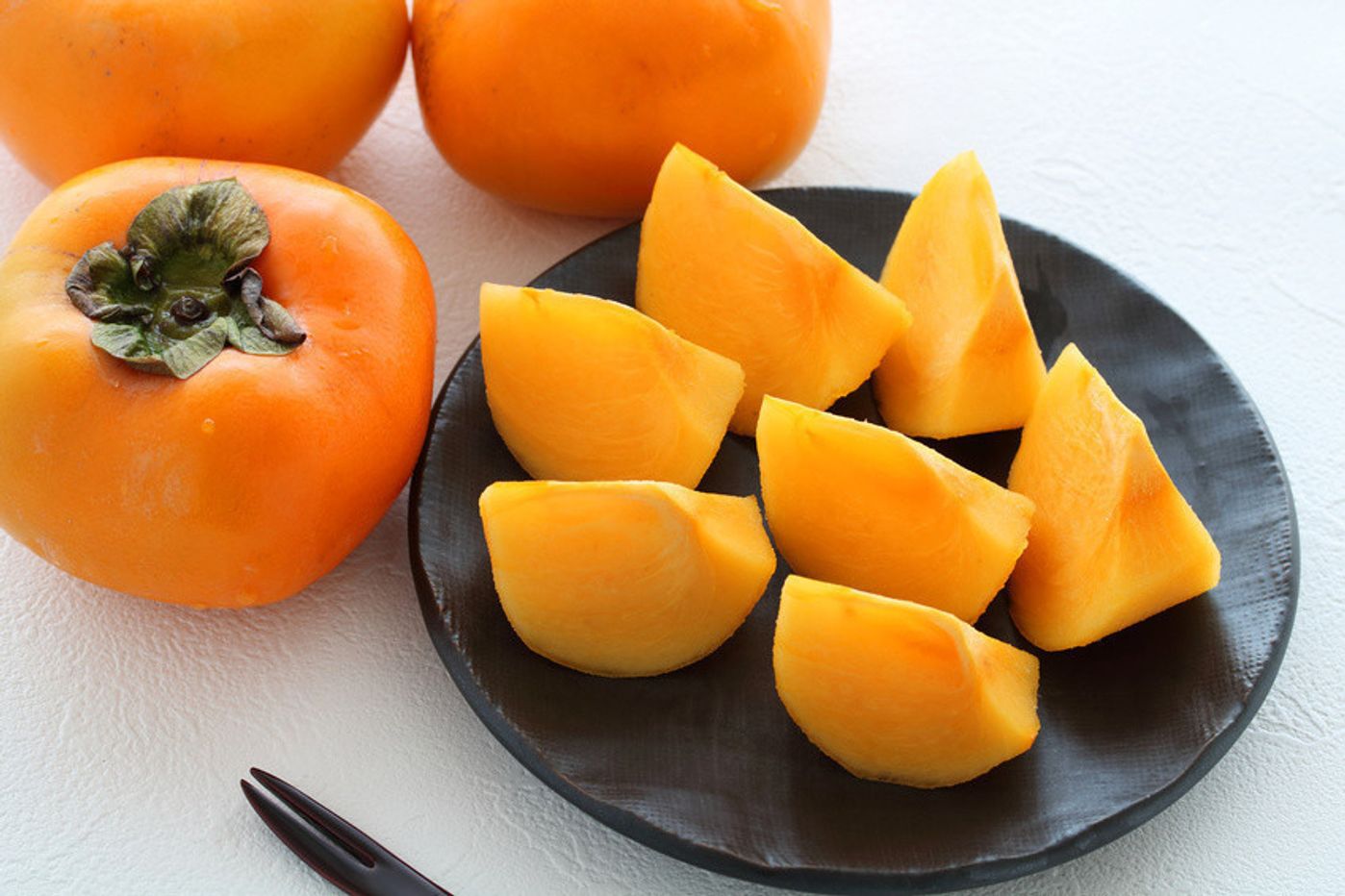 獣医師監修 犬に柿を与えても大丈夫 柿を食べるメリットと与え方を解説 いぬのきもちweb Magazine 獣医師監修 犬に柿を与えても大丈夫 柿を食べるメリットと与え方を解説 いぬのきもちweb Magazine