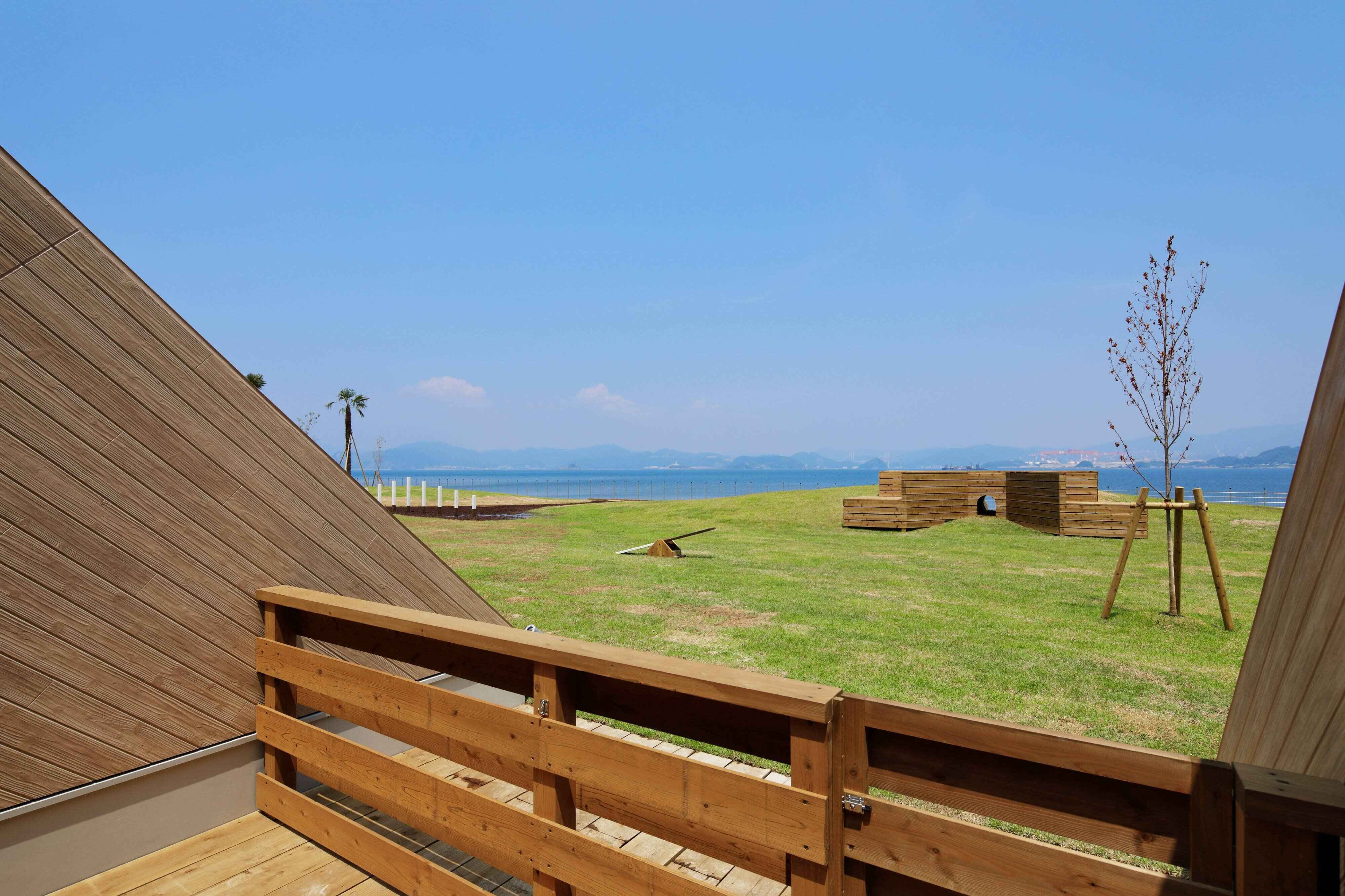 部屋から直接出入りできるドッグラン