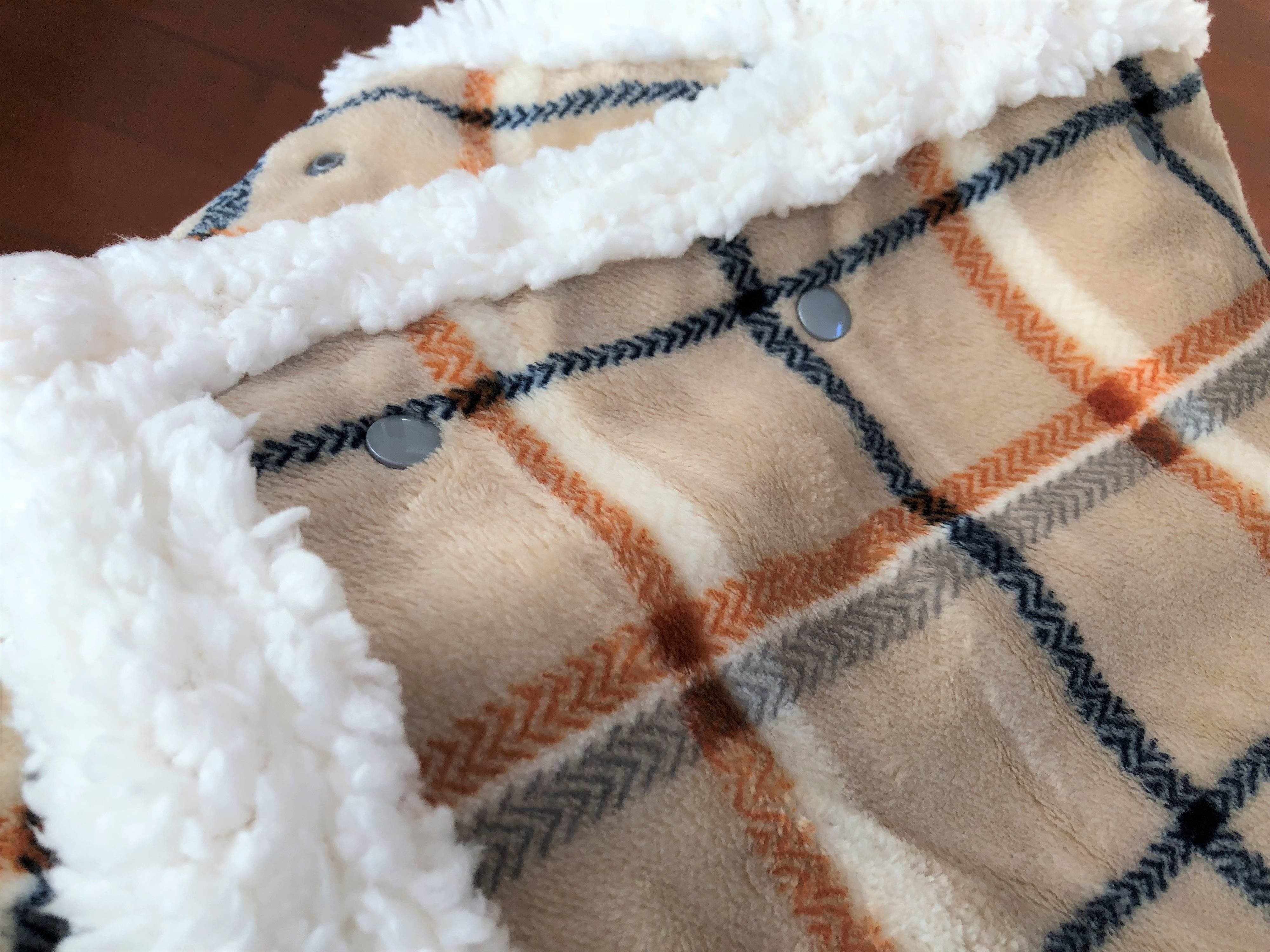 スナップボタンつき