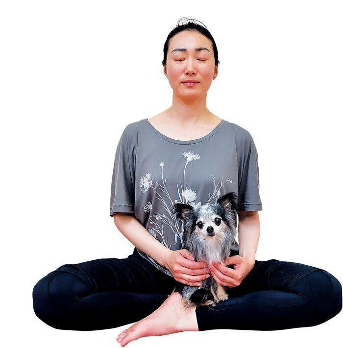 安楽座のポーズ