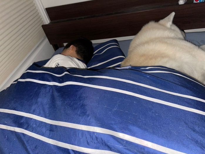 息子さんの隣で眠る凛太郎くん