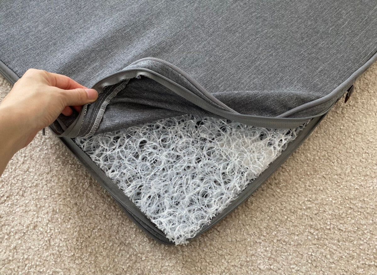 中身はメッシュ