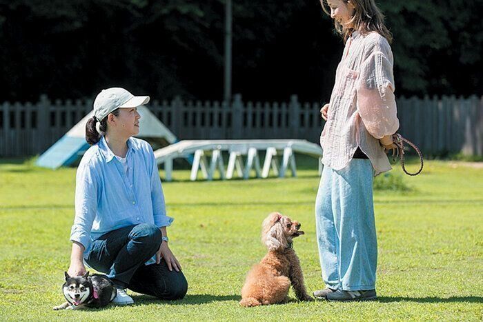 2頭の犬と飼い主さん