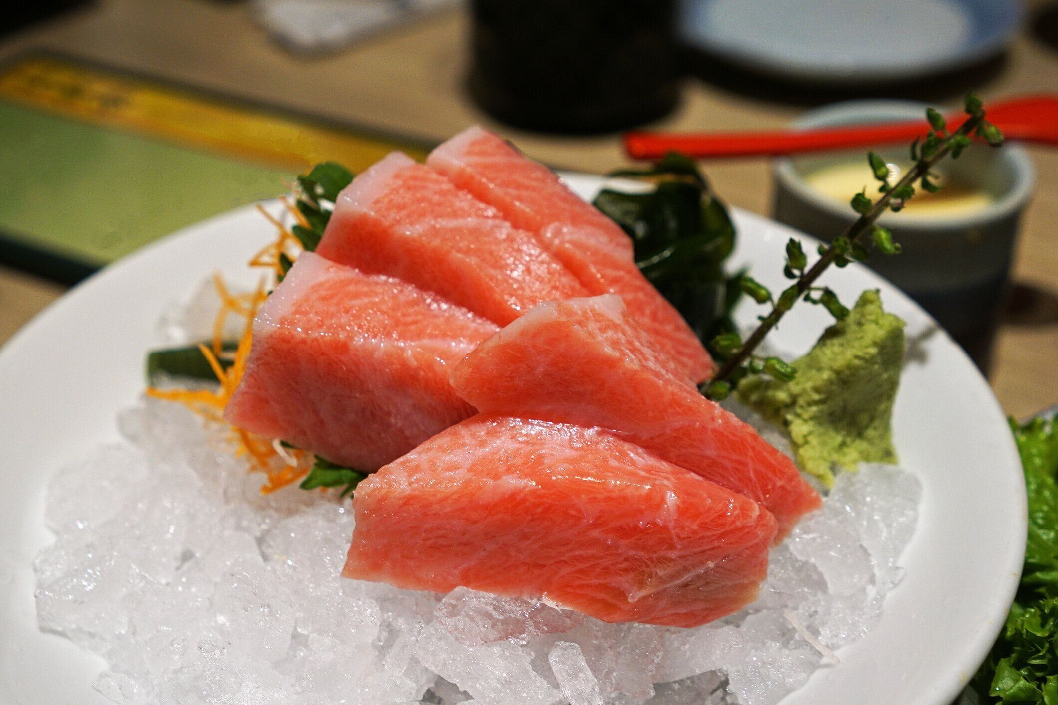 オトロ刺身(マグロ)、クロマグロの腹魚のクローズアップ