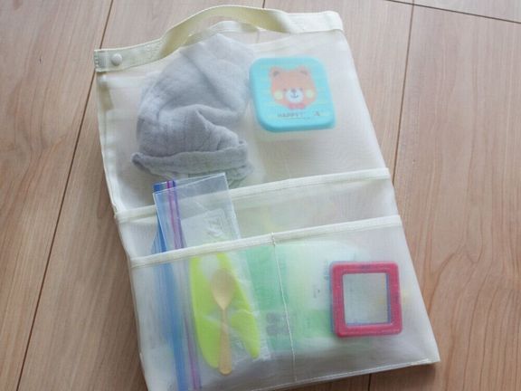 【無印良品】子連れ外出がラクになる!バッグの中がスッキリする「バッグインバッグ」活用法