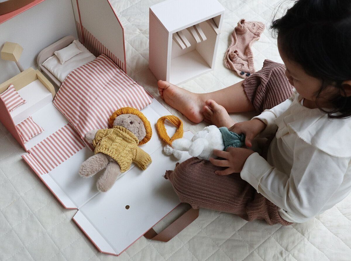 ごっこ遊び　３歳女の子