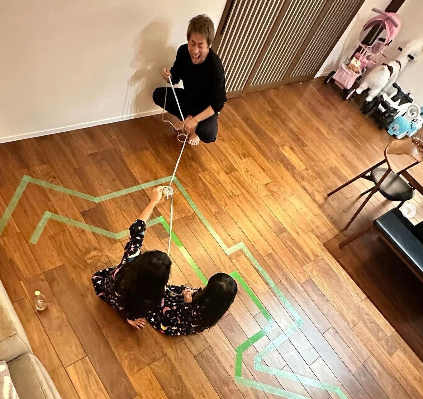 田村淳さんと娘さんたち