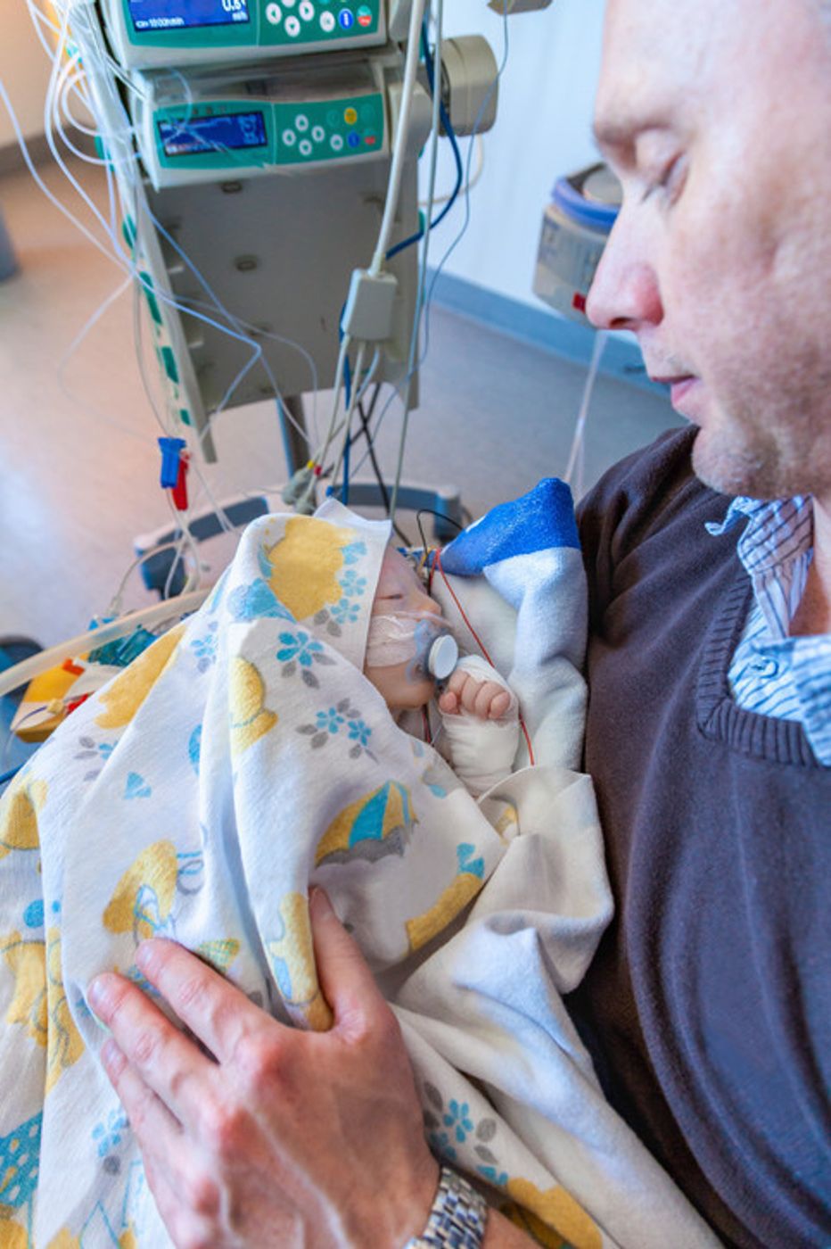 Nicuとは Nicuでの赤ちゃんとママやパパ 家族のかかわり方 たまひよ Nicuとは Nicuでの赤ちゃんとママやパパ 家族のかかわり方 たまひよ