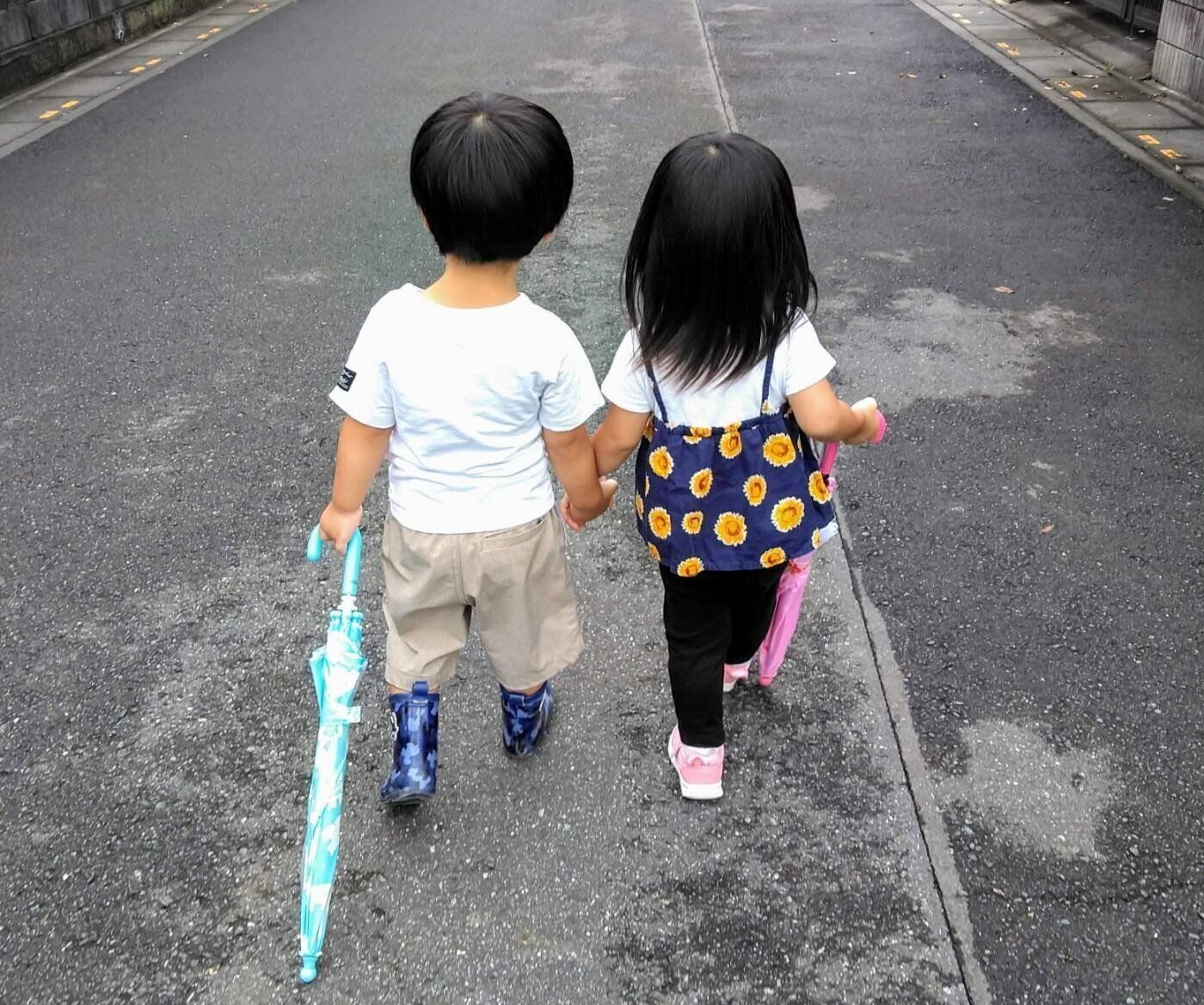 雨の日 寒くて外に出られない日 子どもの体力が有り余ってお昼寝してくれない 双子ママを助けた神アイテム７ たまひよ