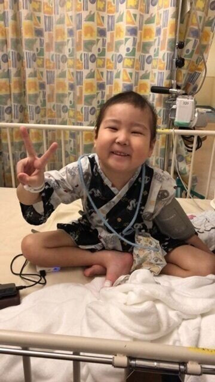 ほぼ助からないといわれる病に でも必ず治る 白血病の息子を全力で支える 5人の子どものママ パパの闘病記 たまひよ ほぼ助からないといわれる病に でも必ず治る 白血病の息子を全力で支える 5人の子どものママ パパの闘病記 たまひよ