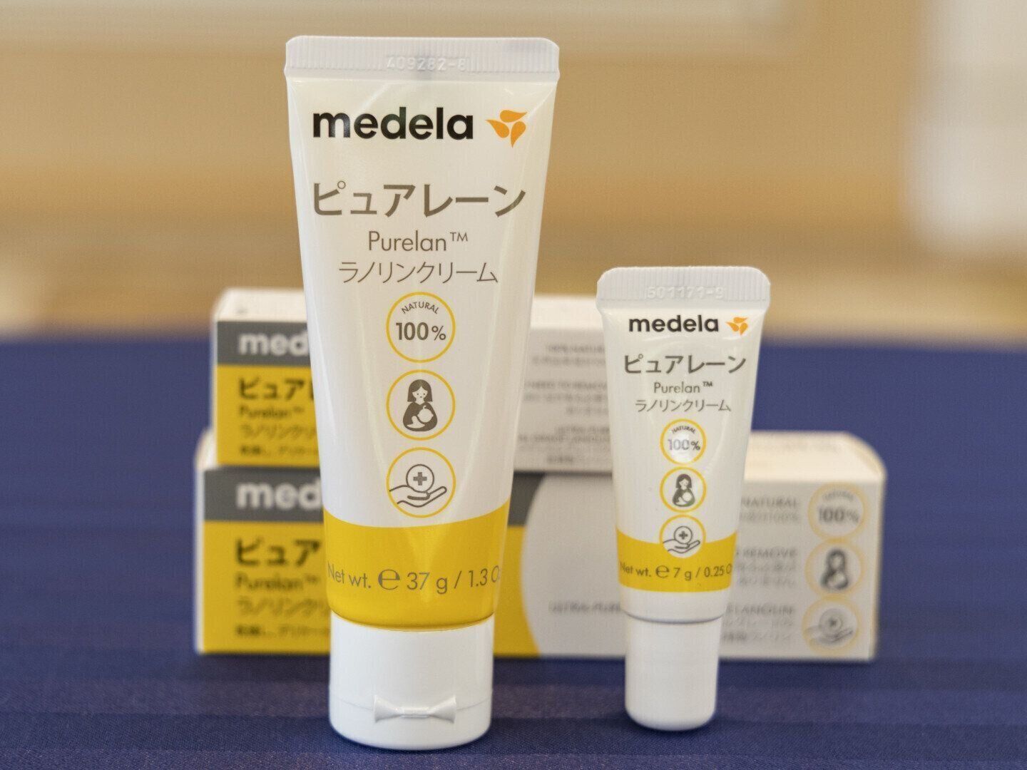 メデラ「ピュアレーン」のテクスチャをチェック