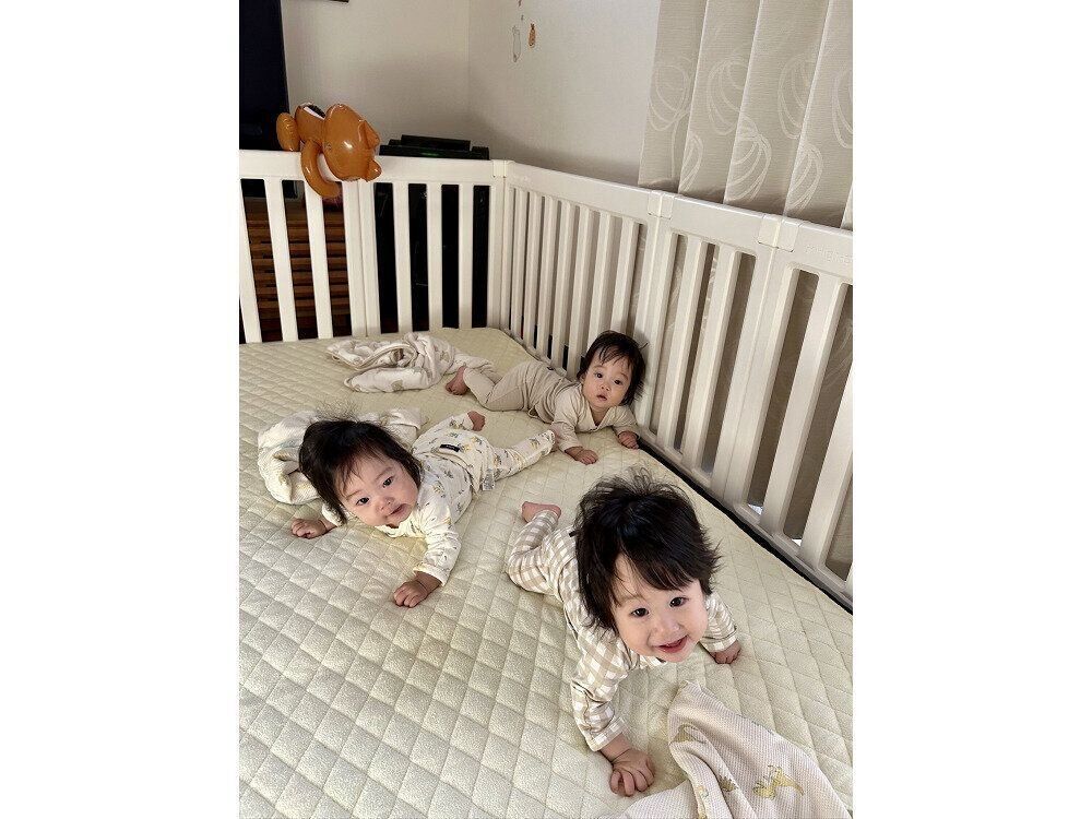 9カ月の3つ子を育てるママ。上にはさらに長女も！出産直後には
