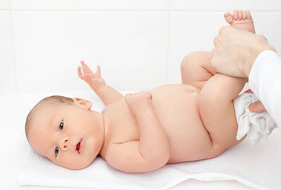 お子様用の更衣室には、愛らしい小さな新生児
