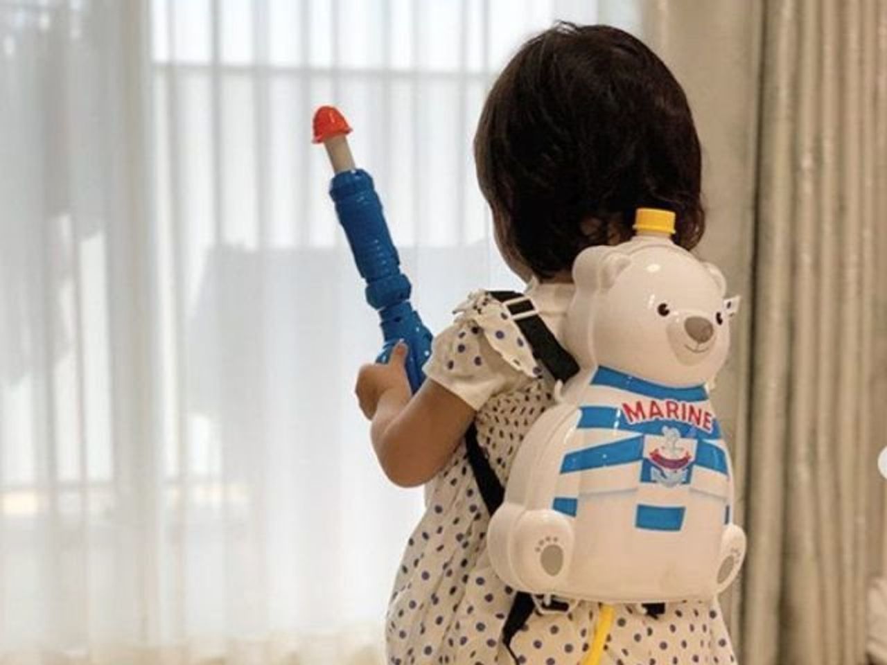 大人気シリーズの第二弾が早くも登場で品薄状態 3coinsのリュック型水鉄砲 たまひよ 大人気シリーズの第二弾が早くも登場で品薄状態 3coinsのリュック型水鉄砲 たまひよ