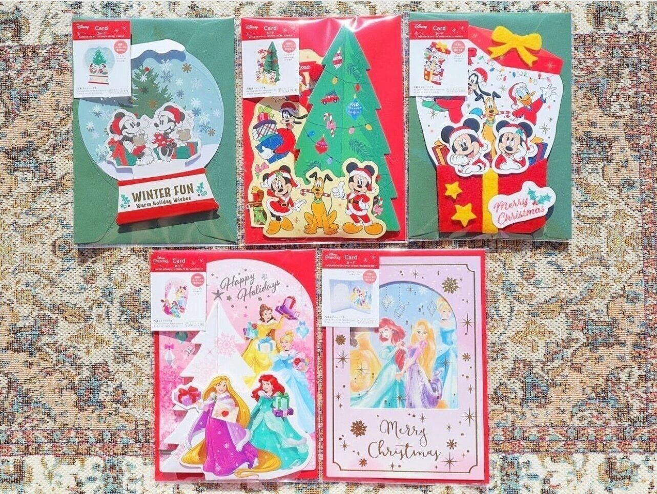 ダイソーでget クリスマスもディズニーに囲まれちゃおう たまひよ