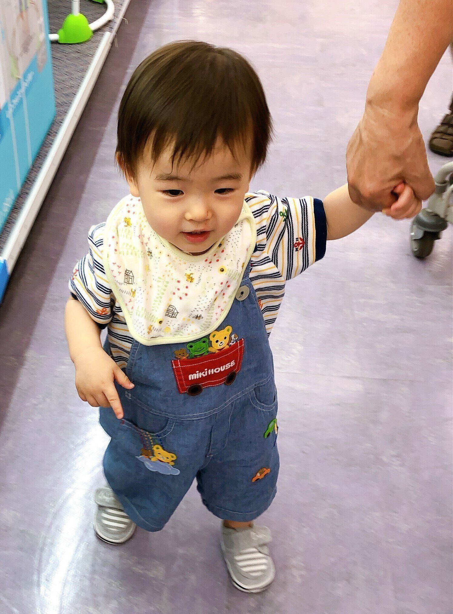 たまひよ成長日記 1才2カ月と17日ごろ 韮塚春翔くんの成長の様子 発育 発達編 たまひよ