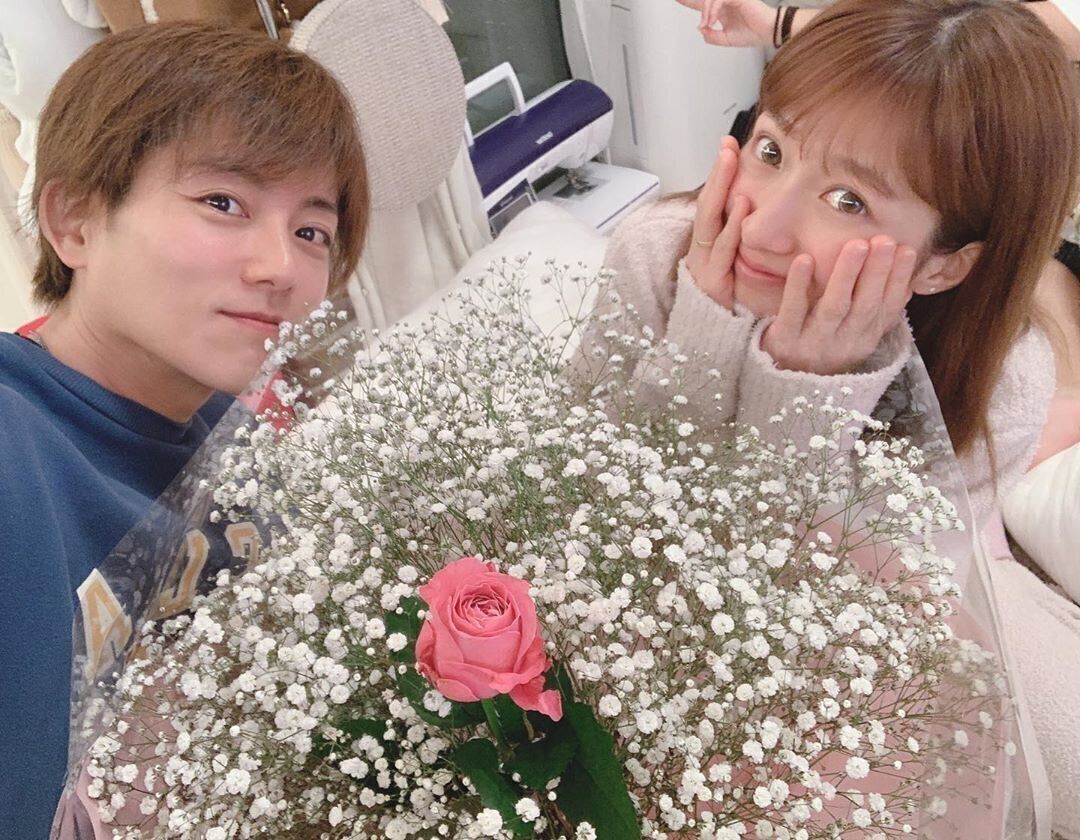 ▽ホワイトデーに毎年恒例の花束を